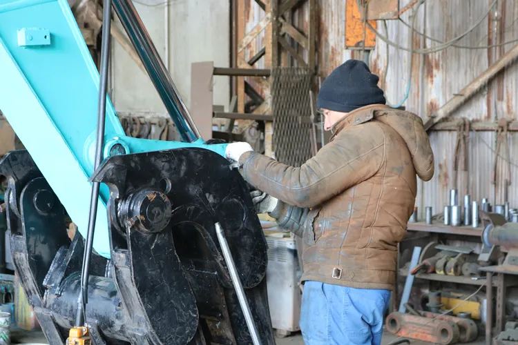 中古重機販売ケイエム重機