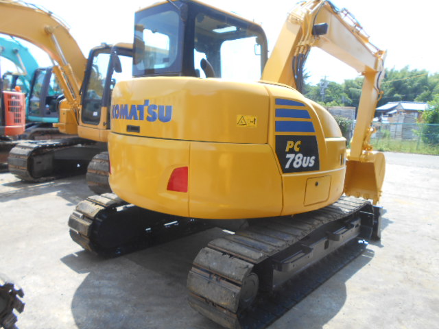 PC78US-10（クレーン仕様、排土板、3,789時間）