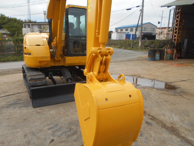 PC78UU-8（クレーン仕様、マルチ、4,120時間）