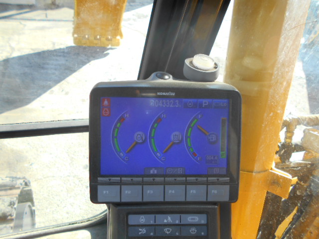 PC138US-10（往復配管、クレーン仕様、4,332時間）