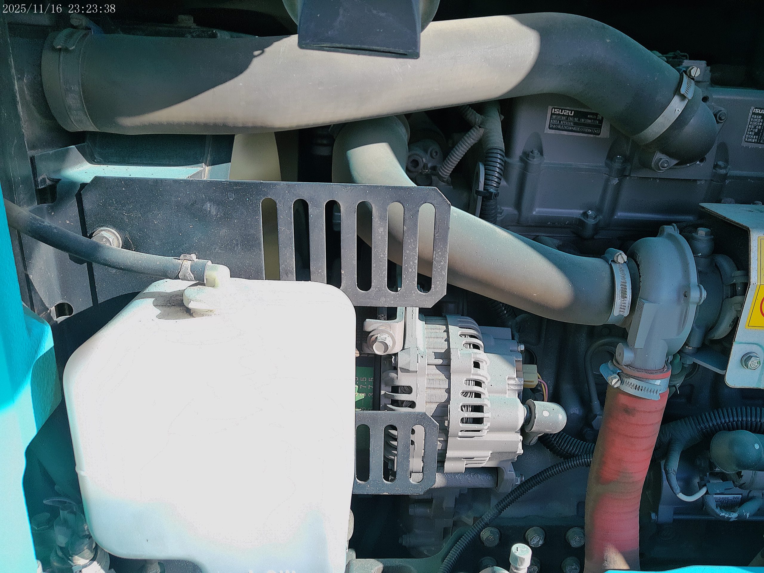 SK80UR-6（クレーン仕様、マルチ,3,751時間）