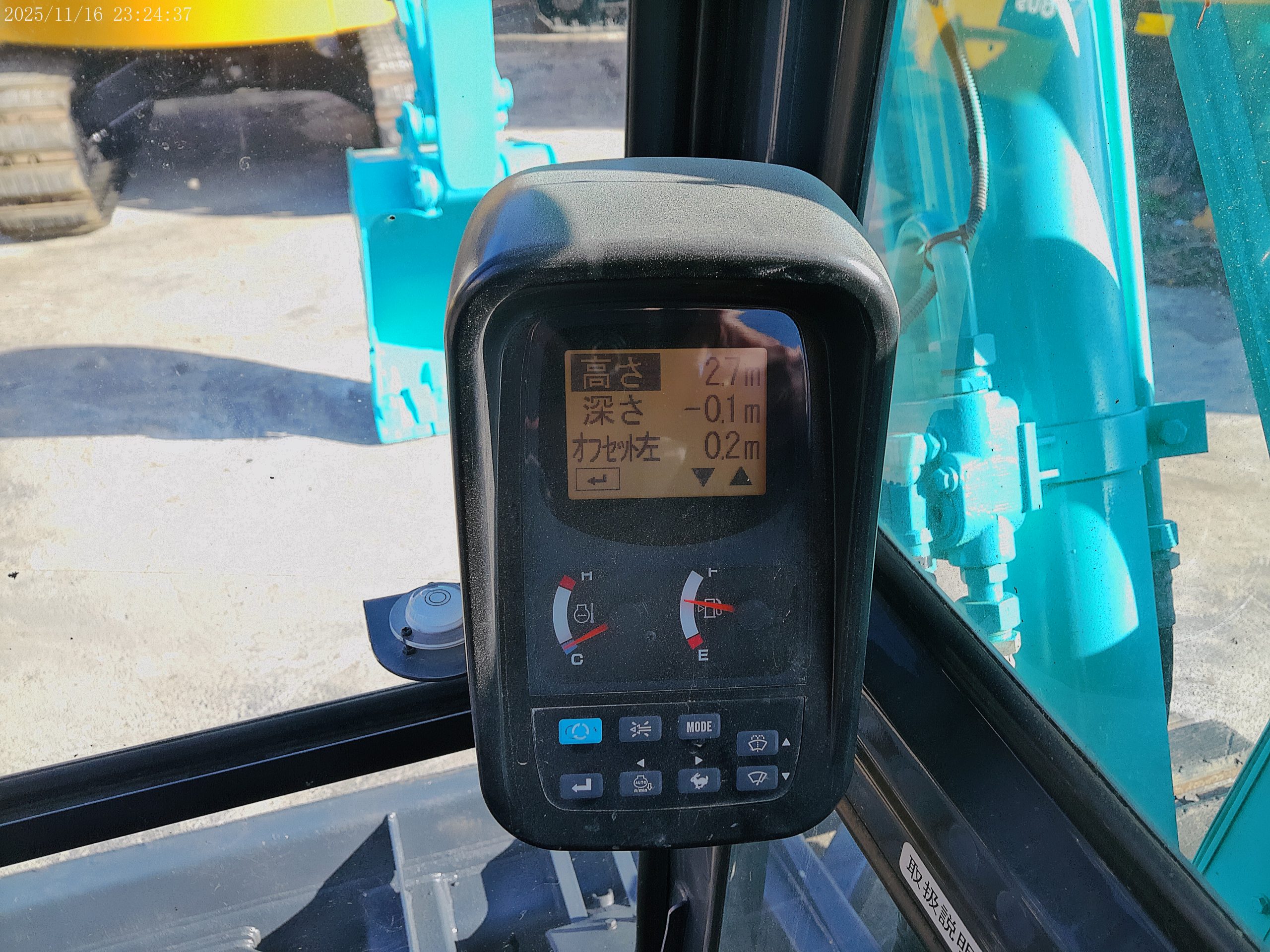 SK80UR-6（クレーン仕様、マルチ,3,751時間）