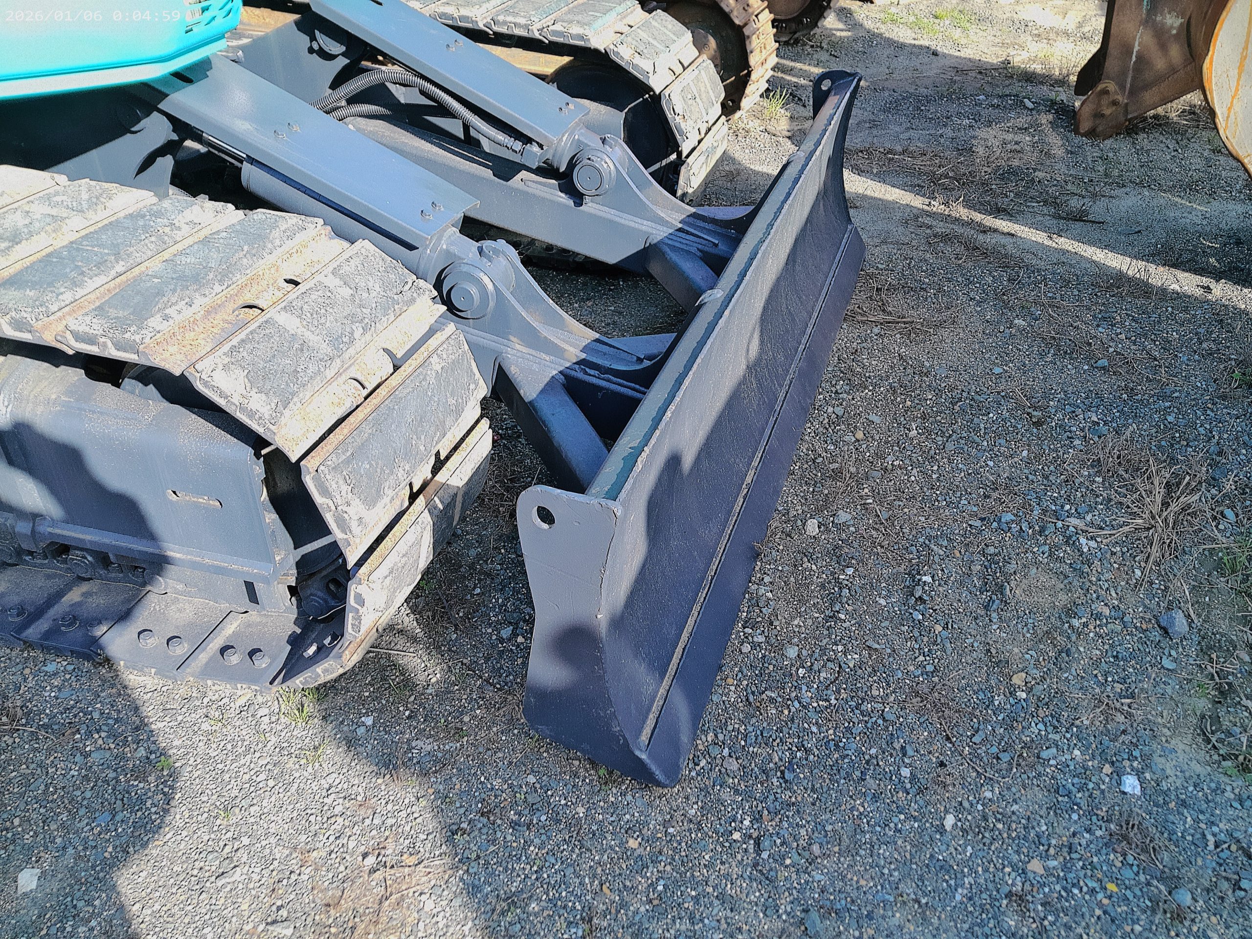 SK130UR-3（クレーン仕様、マルチ、3,220時間）