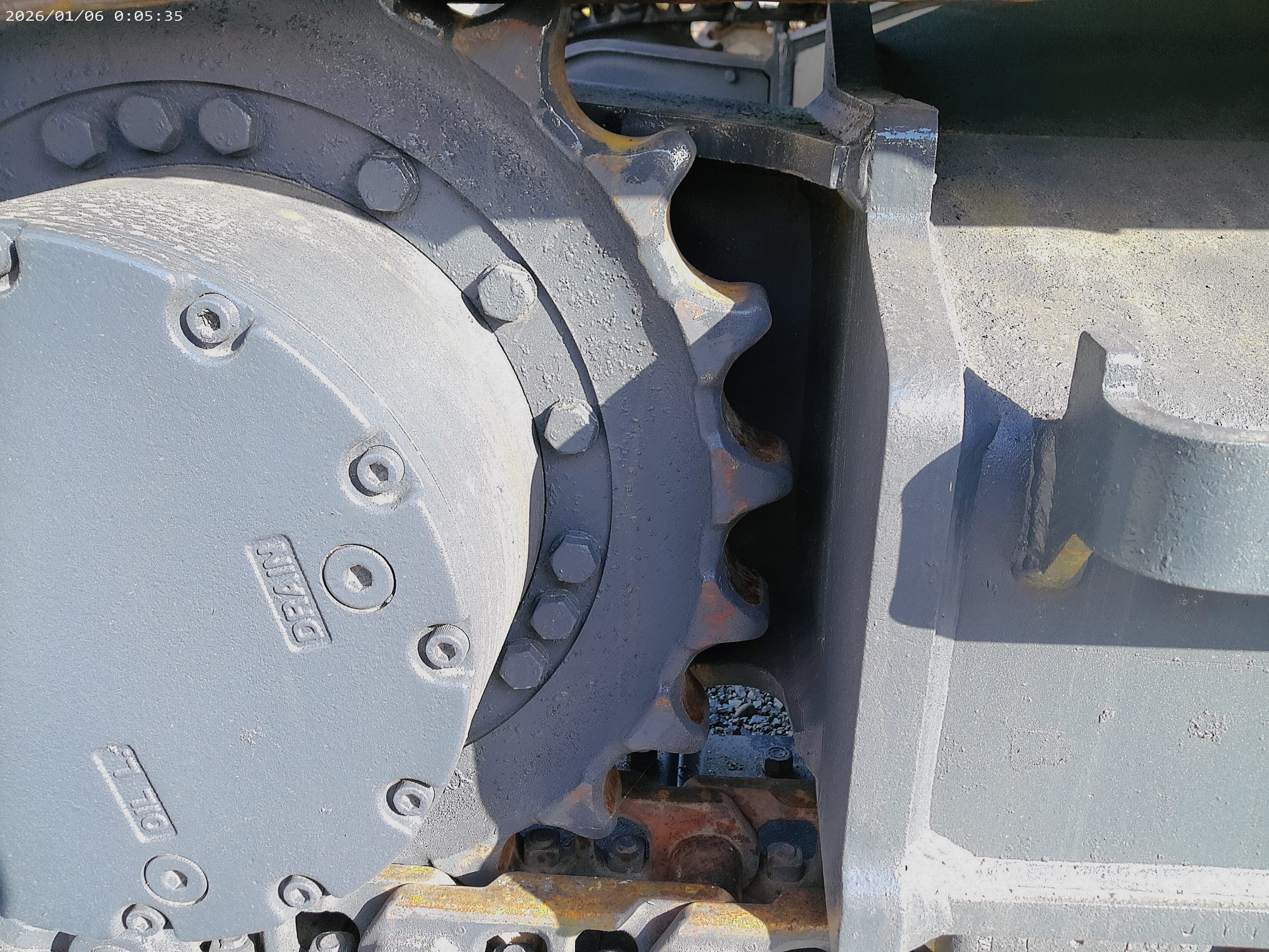 SK130UR-3（クレーン仕様、マルチ、3,220時間）