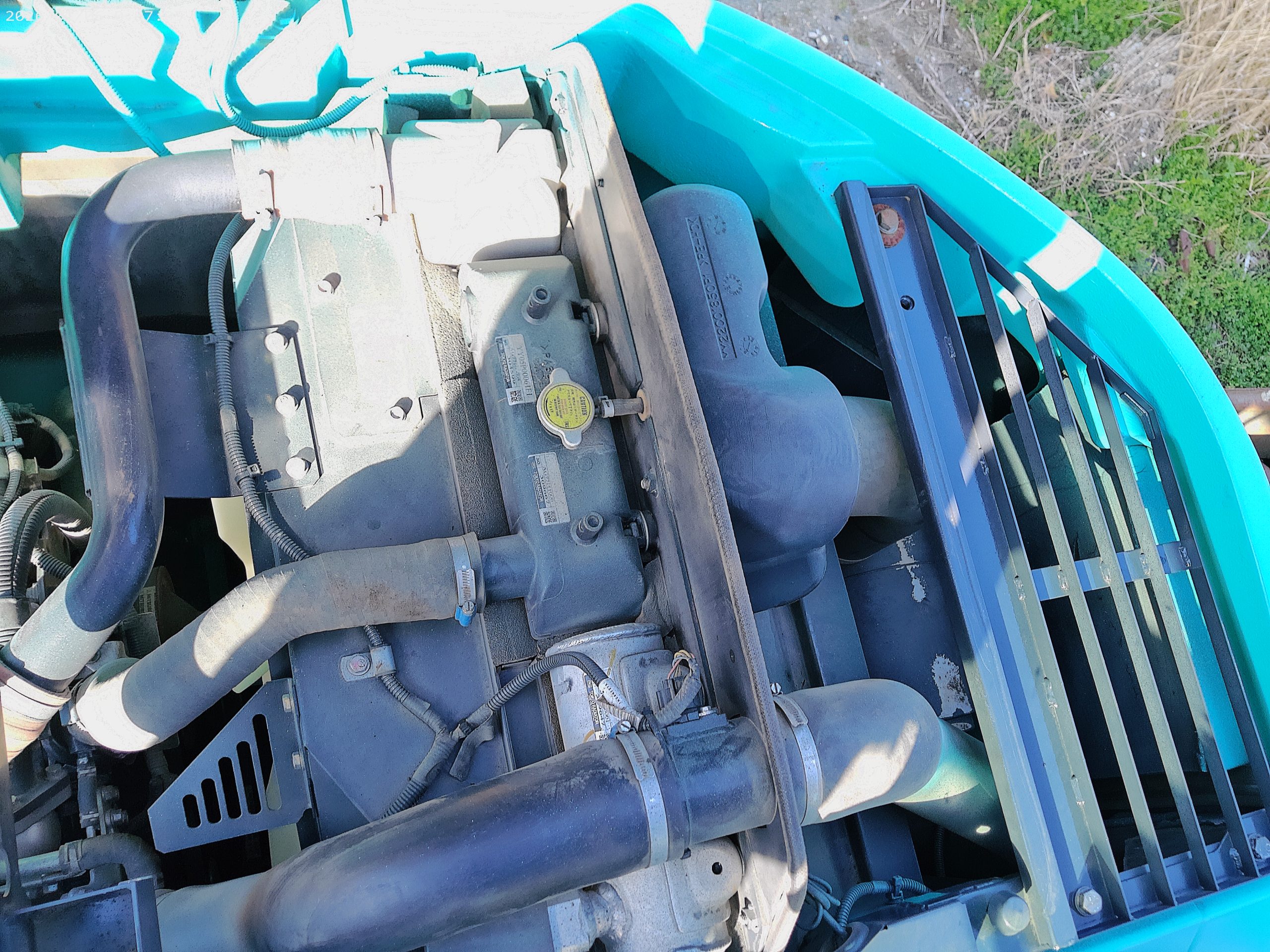 SK130UR-3（クレーン仕様、マルチ、3,220時間）